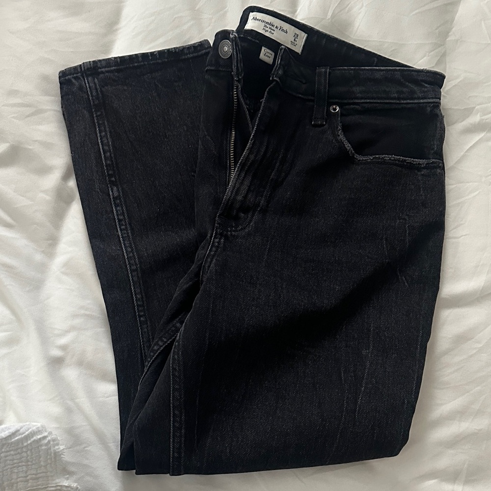 Abercrombie & Fitch Women's Black High-Rise Jeans
